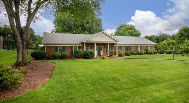 Photo of 6801 Whitby Ct, Clemmons, NC 27012