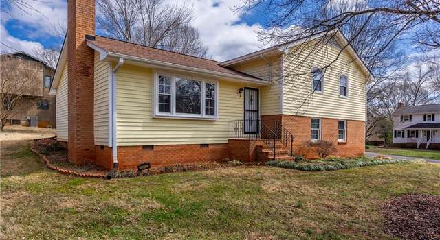 Photo of 347 Merrimont Dr, Winston-salem, NC 27106