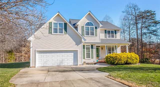 Photo of 6988 Saratoga Ct, Summerfield, NC 27358