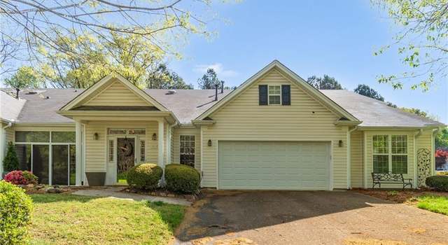 Photo of 1018 Gretchen Ln Unit A, Greensboro, NC 27410