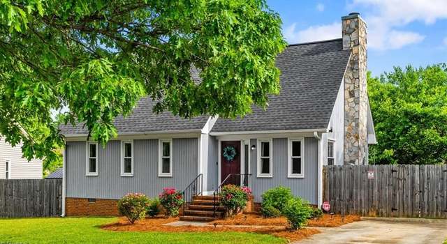 Photo of 4 Pear Tree Ct, Greensboro, NC 27401