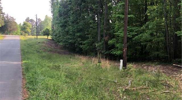 Photo of 308 Martingale Dr, Gibsonville, NC 27249