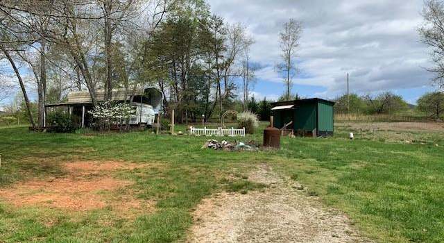 Photo of 1015 Blossom View Rd, Ararat, VA 24053