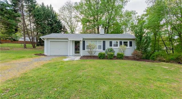 Photo of 135 Mccormick St, Mount Airy, NC 27030