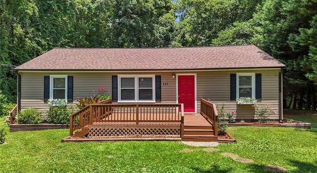 Photo of 111 & 111A Drewsbury Dr, Greensboro, NC 27455