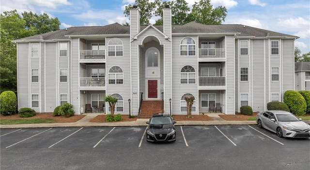 Photo of 3642 Morris Farm Dr Unit 3B, Greensboro, NC 27409