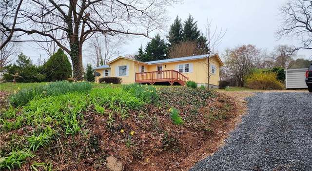 Photo of 8997 W Pine St, Lowgap, NC 27024