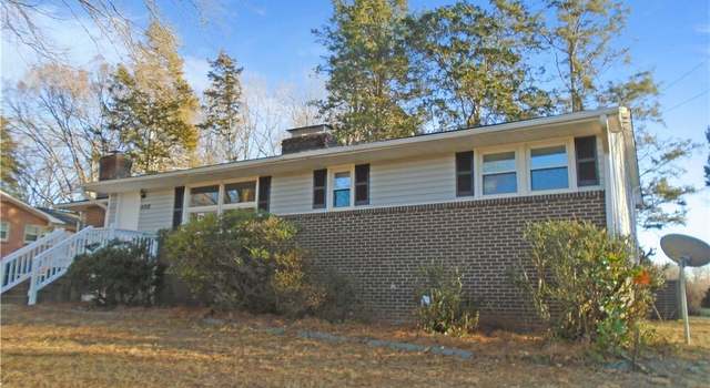 Photo of 4008 Avera Ave, Winston Salem, NC 27106