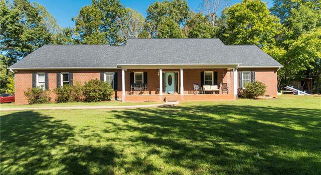 Photo of 3140 Horn Rd, East Bend, NC 27018