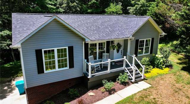 Photo of 169 Bridgewater Rd, Mount Airy, NC 27030