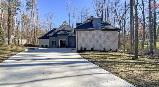 Property at 4502 Brookhaven Dr, Greensboro, NC 27406, 3 beds, 3.5 baths