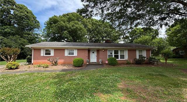 Photo of 2941 Carrollwood Dr, Winston-salem, NC 27103