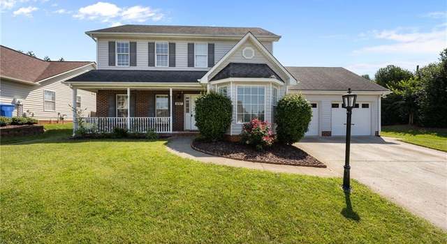 Photo of 697 Retford Park Ln, Kernersville, NC 27284