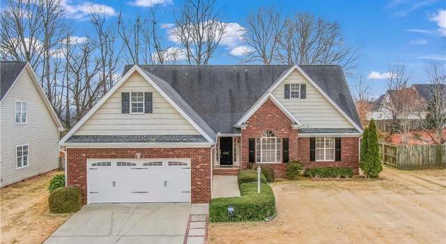 Photo of 4524 Stimpson Ridge Dr, Pfafftown, NC 27040
