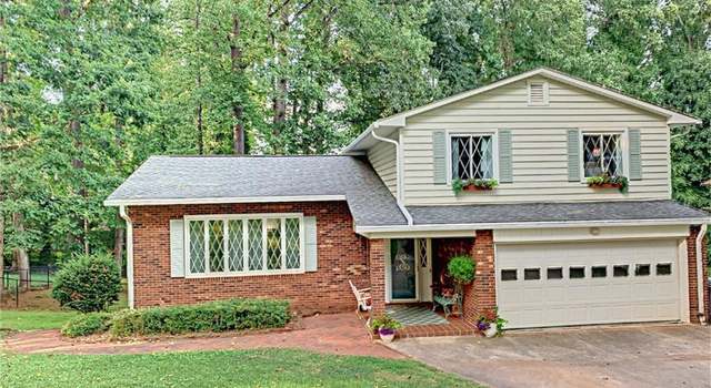Photo of 4025 Havenwood Dr, Winston Salem, NC 27106