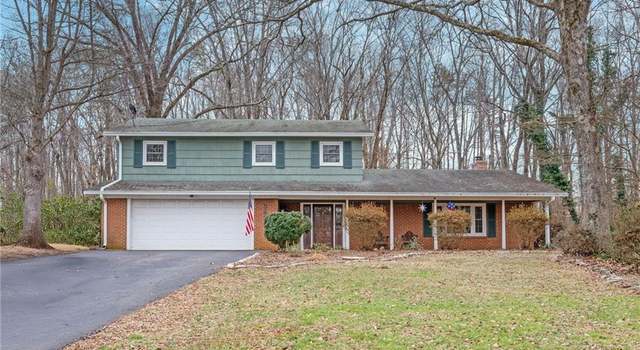 Photo of 5629 Stoneman Pl, Pfafftown, NC 27040