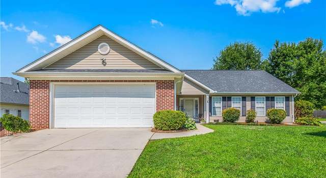 Photo of 600 Walnut Crossing Dr, Whitsett, NC 27377