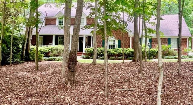 Photo of 4015 Bienvenue Dr, Greensboro, NC 27409