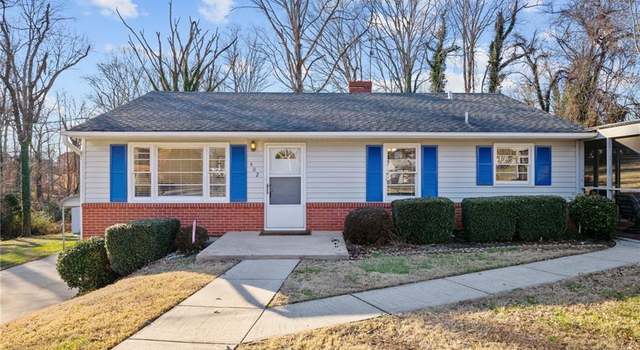 Photo of 402 Neston Dr, Winston-salem, NC 27105