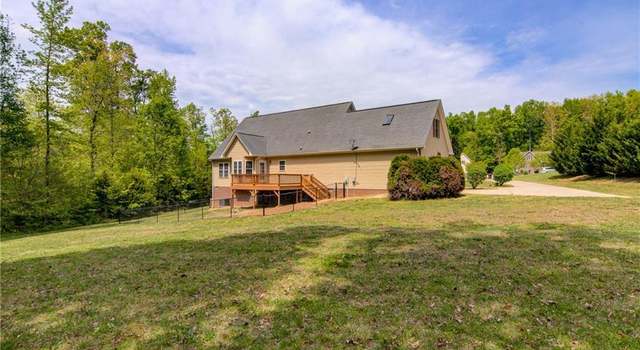 Photo of 6098 Walden Pond Rd, Pleasant Garden, NC 27313