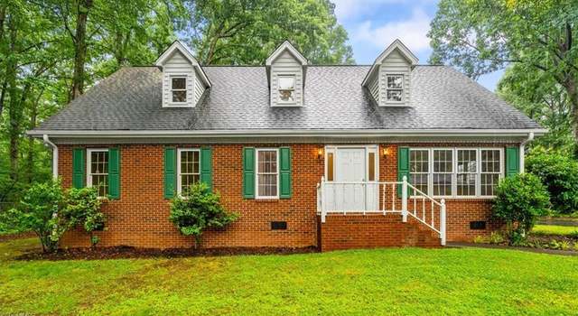 Photo of 876 Oakhaven Forest Dr, Winston-salem, NC 27105