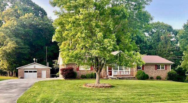 Photo of 327 Lanier Dr, Lexington, NC 27295