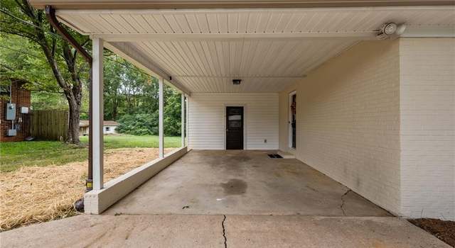 Photo of 200 Cliffwood Dr, Kernersville, NC 27284