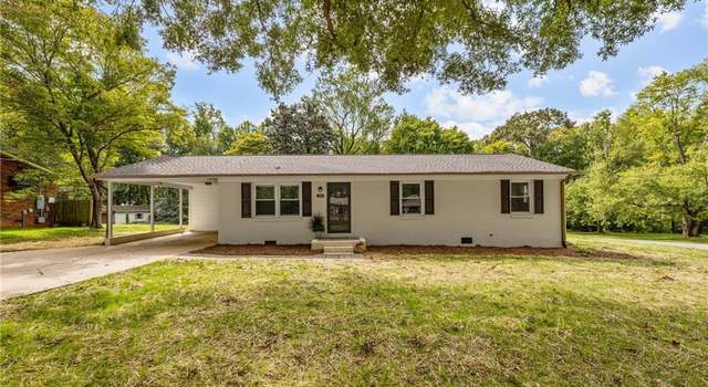 Photo of 200 Cliffwood Dr, Kernersville, NC 27284