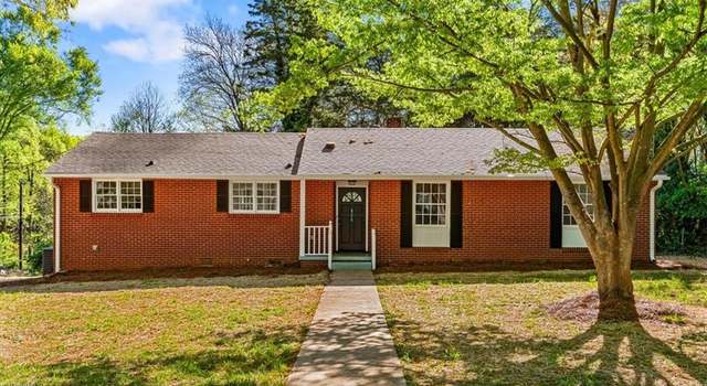 Photo of 816 Elizabethan Dr, Greensboro, NC 27410