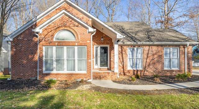 Photo of 1 Thames Ct, Greensboro, NC 27455