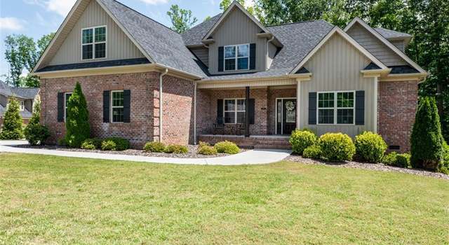 Photo of 218 Bandelier Ct, Clemmons, NC 27012