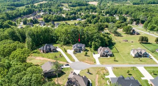 Photo of 218 Bandelier Ct, Clemmons, NC 27012