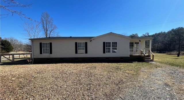 Photo of 254 Springview Ln, Mount Airy, NC 27030