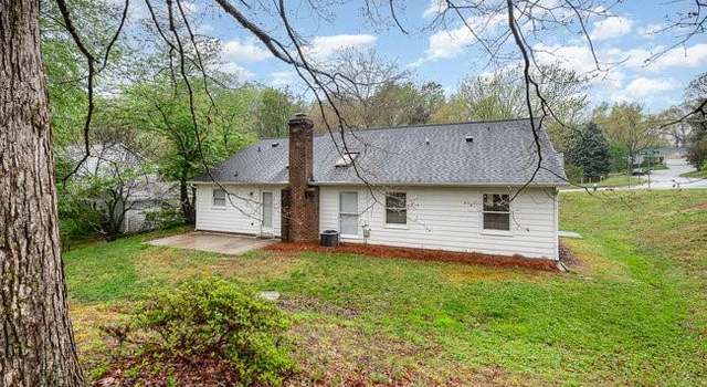 Photo of 6803 River Hills Dr, Greensboro, NC 27410