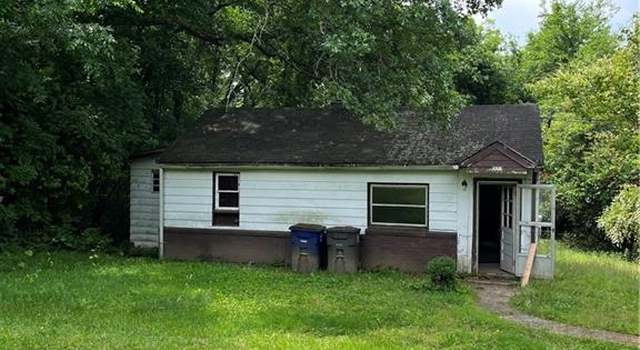 Photo of 222 Northwoods Cir, Winston-salem, NC 27105