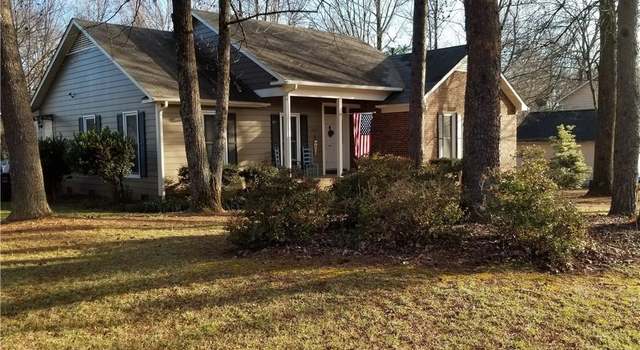Photo of 6601 River Hills Dr, Greensboro, NC 27410
