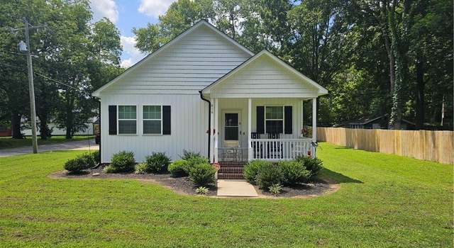 Photo of 816 Barnes St, Reidsville, NC 27320