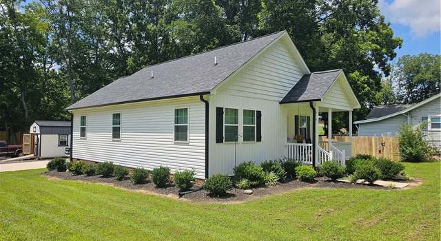 Photo of 816 Barnes St, Reidsville, NC 27320