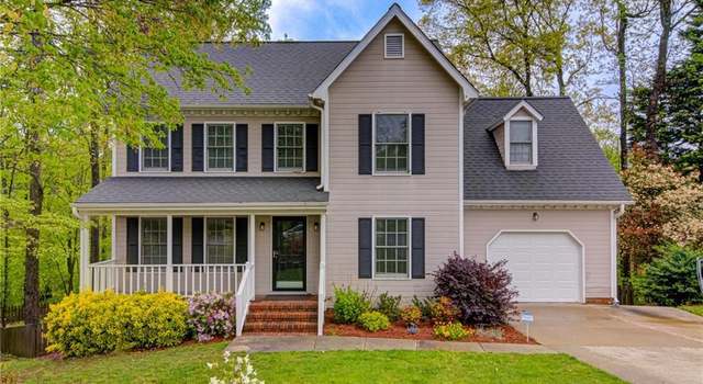 Photo of 5526 Cobble Glen Ct, Greensboro, NC 27407