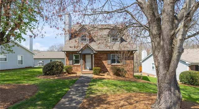 Photo of 895 Woodland Trace Dr, Winston-salem, NC 27104