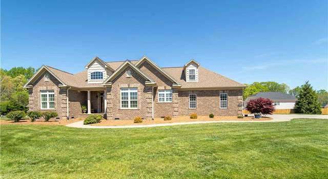 Photo of 2181 Walnut Crossing Run, Yadkinville, NC 27055