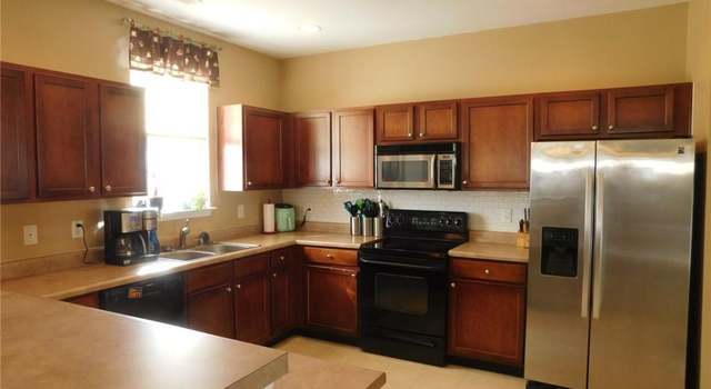 Photo of 1003 Thorncroft Rd, Greensboro, NC 27406