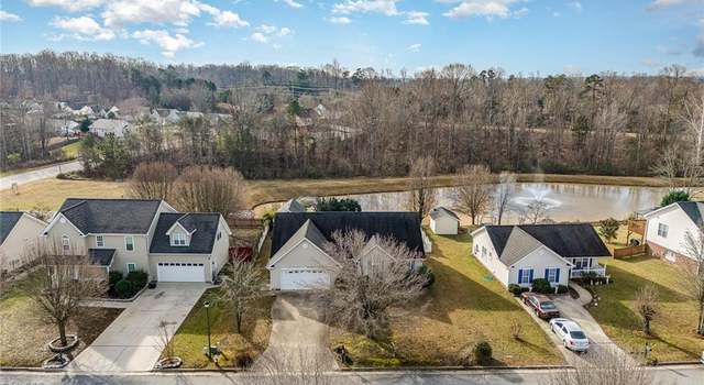 Photo of 3884 Range Crest Ct, High Point, NC 27265