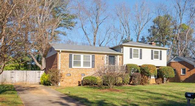 Photo of 5208 Ainsworth Dr, Greensboro, NC 27410