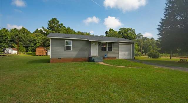 Photo of 115 Country Ln, Salisbury, NC 28144