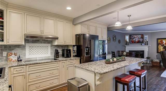 Photo of 404 Herndon Dr, Winston-salem, NC 27104
