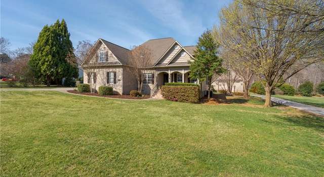 Photo of 3604 Birdsong Ct, Summerfield, NC 27358