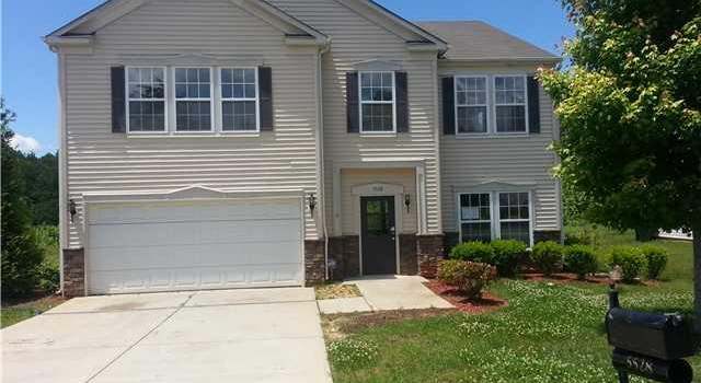 Photo of 5528 Fairway Forest Dr, Winston Salem, NC 27105