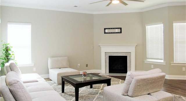 Photo of 111 Sand Hill Dr, Lexington, NC 27295