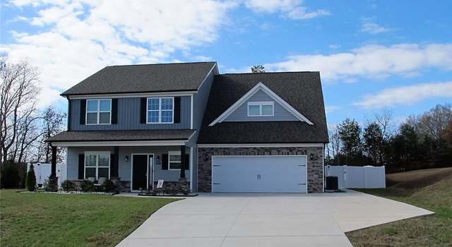 Photo of 111 Sand Hill Dr, Lexington, NC 27295